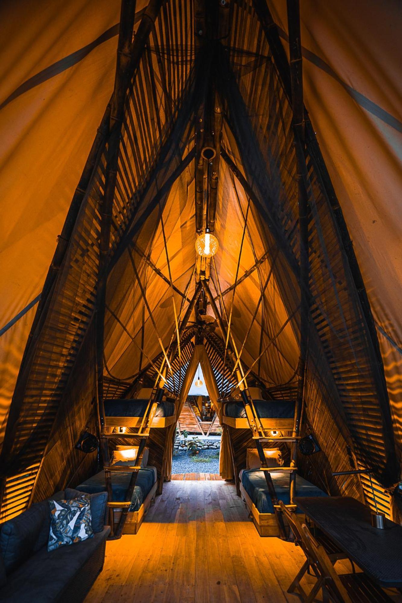 Jungle Gayborhood Hotel And Retreat Center San Luis  外观 照片